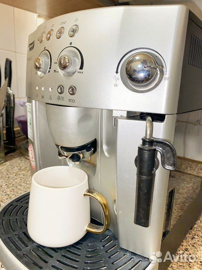 Кофемашина delonghi magnifica