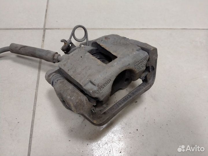 Суппорт тормозной задний правый Ford Explorer 5