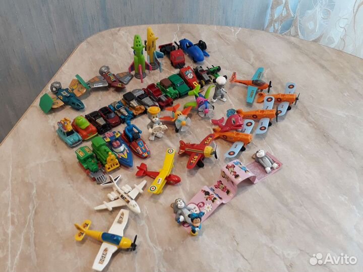 Киндер сюрприз, 90е Машинки поезда самолеты