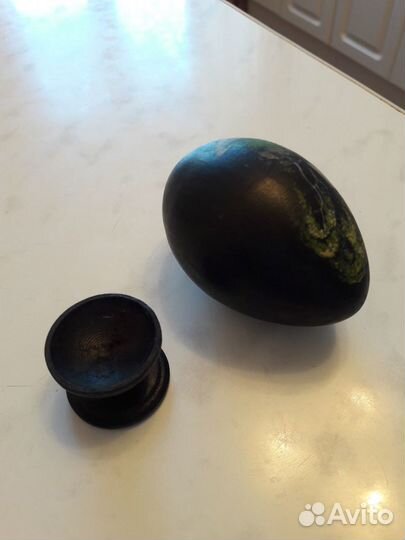 Яйцо пасхальное на подставке с ножкой