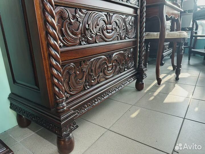 Комод из массива 