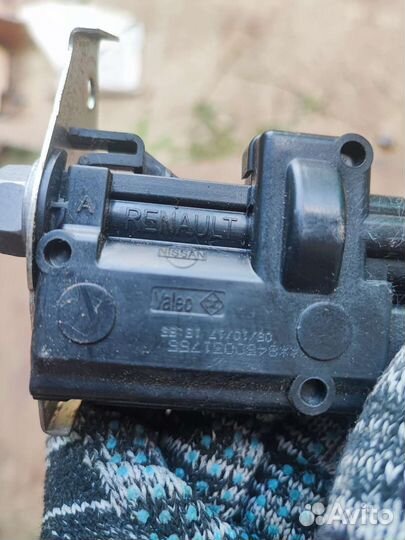 Замок лючка бензобака Лада Веста