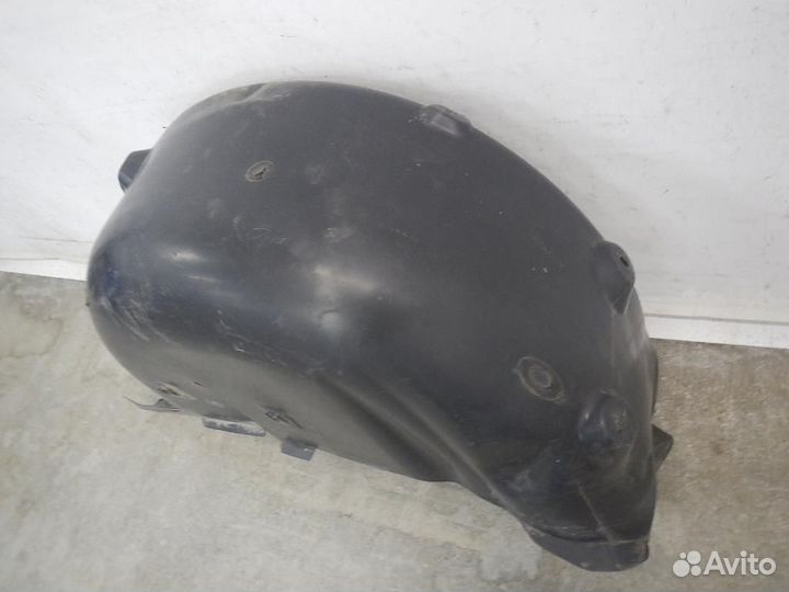 Подкрылок/локер задний левый Renault Megane