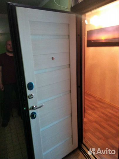 Установка входных дверей