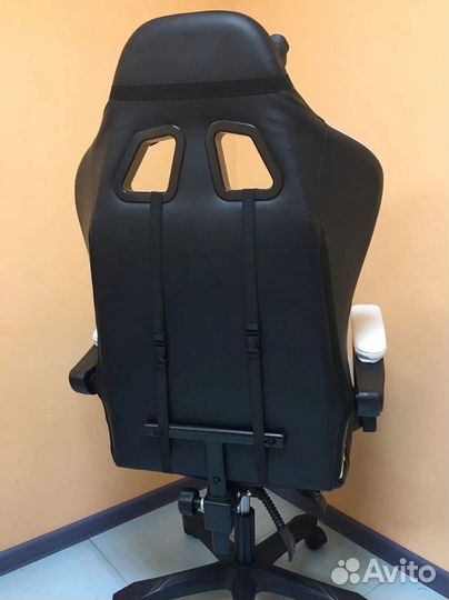 Компьютерное офисное кресло с массажем (новые)