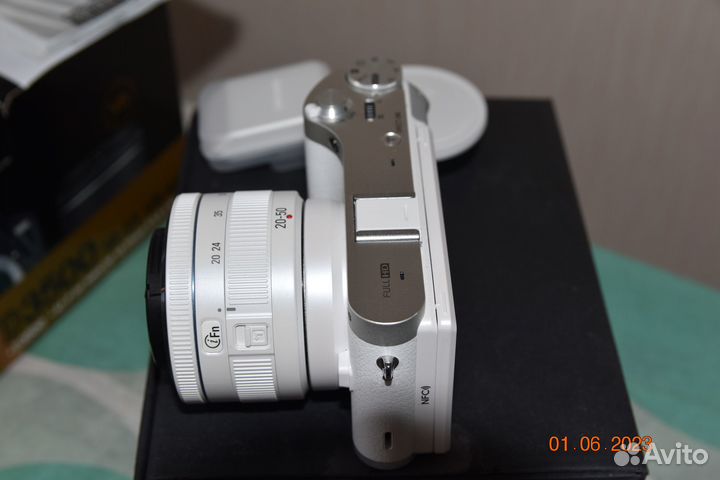 Фотоаппарат samsung nx 300 с обьективом 20-50мм