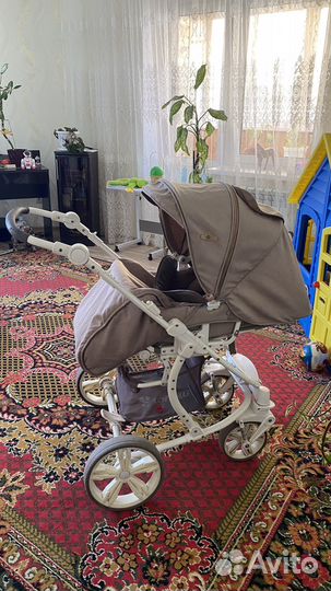 Демисезонная коляска