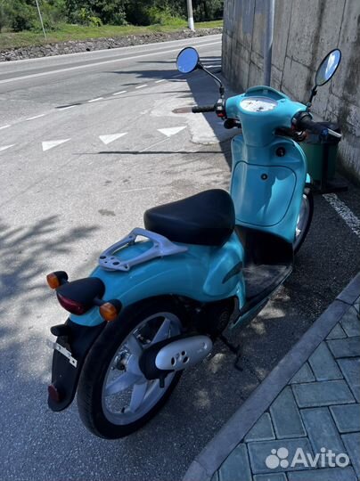 Скутер Aprilia scarabeo мопед