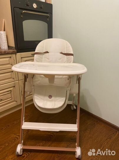 Стульчик для кормления happy baby berny v2