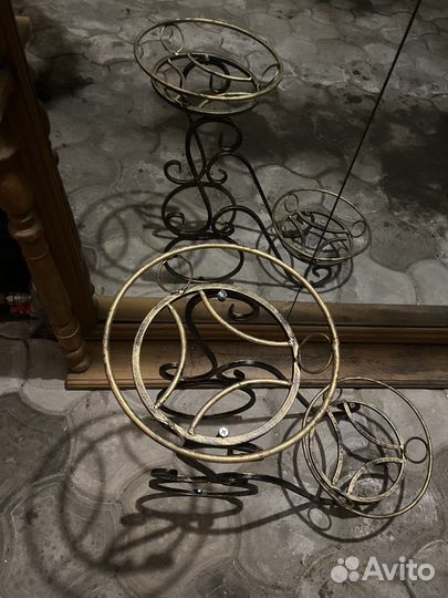 Подставка под цветы, кованые