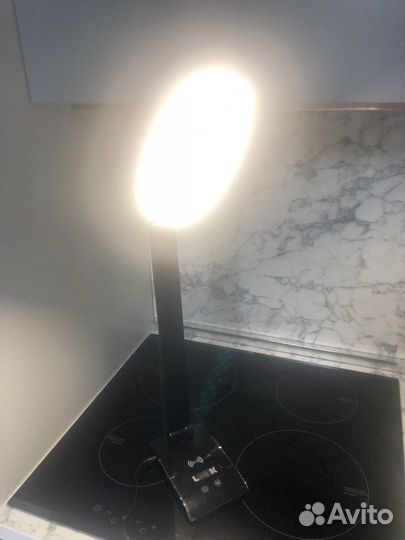 Светильник настольный светодиодный