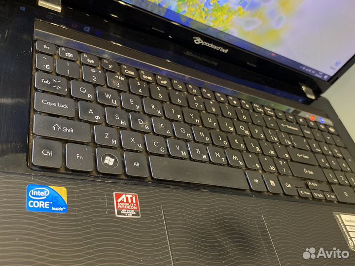 Продам ноутбук/i5/17.3/SSD256