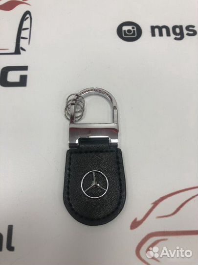 Брелок на ключ овальный кожа Mercedes