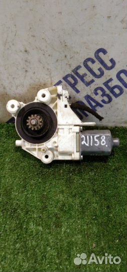 Моторчик стеклоподъемника передний правый Ford