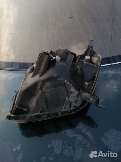 Фара правая Toyota rav 4