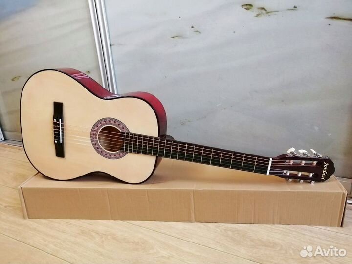 Гитара новая классическая