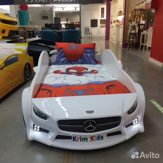 Кровать машина