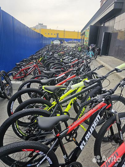 Велосипед бмх. шлем