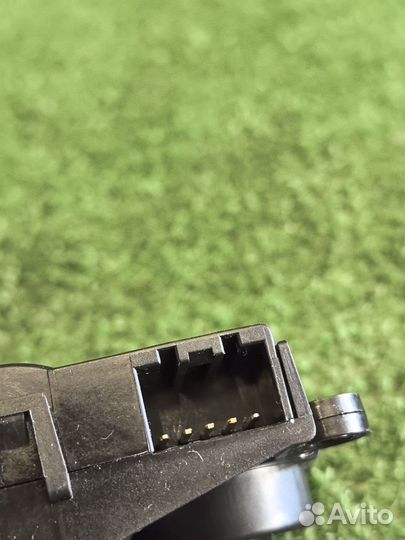 Моторчик заслонки печки Hyundai Santa Fe TM D4HE