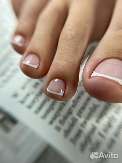 Наращивание ногтей, маникюр, педикюр м. Пражская