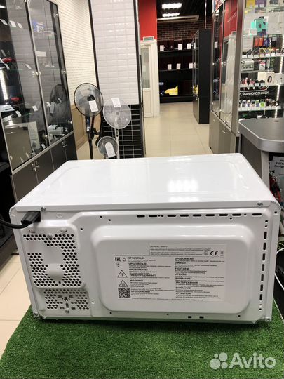 Микроволновая печь Gorenje MO17E1W