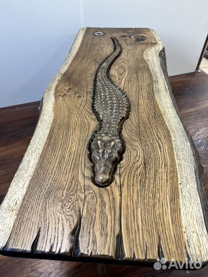 Журнальный столик в стиле лофт