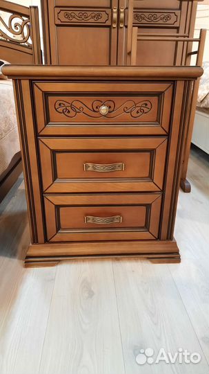 Тумба прикроватная массив Бука