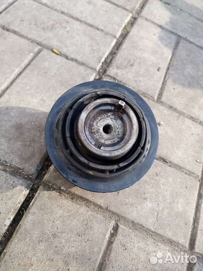 Опора двигателя правая мерседес w211