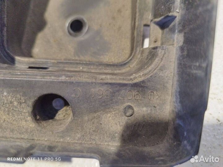 Кронштейн (крепление) Skoda Octavia 2 (A5) рест