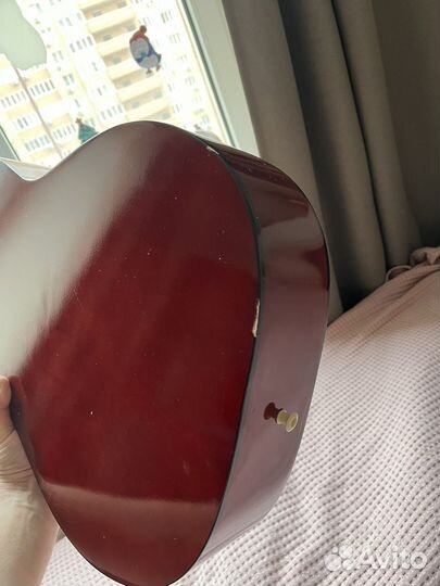 Акустическая гитара