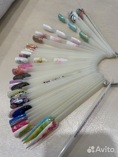 Цветники и дизайны для маникюра