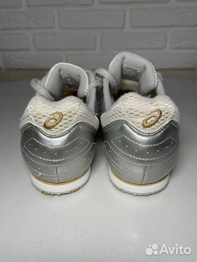 Шиповки для бега Asics