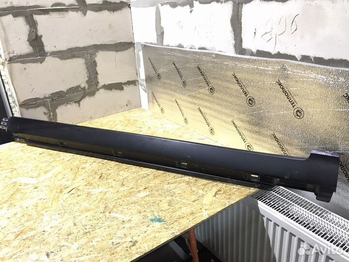 Наружная накладка на порог Passat B7