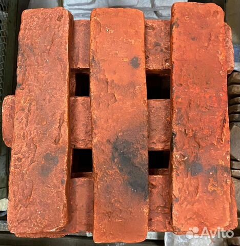 Работник в мастерскую изделий из гипса