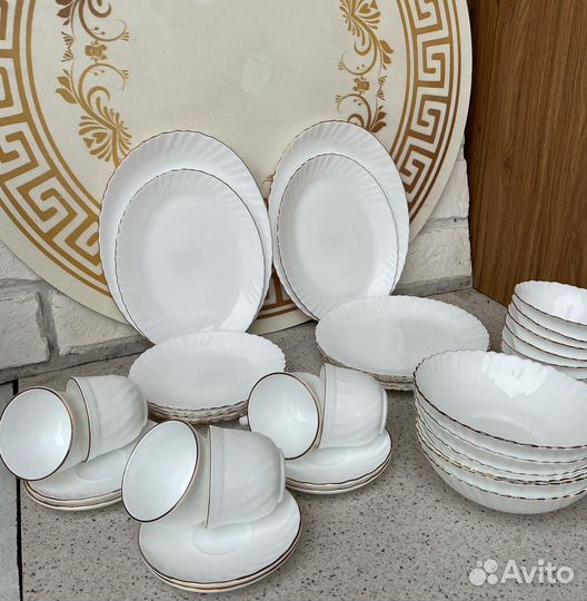 Чайно столовый набор 44 предмета