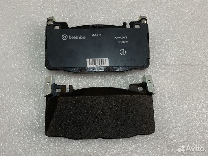 Передние тормозные колодки Mercedes W222