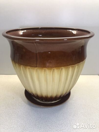 Большие керамические горшки