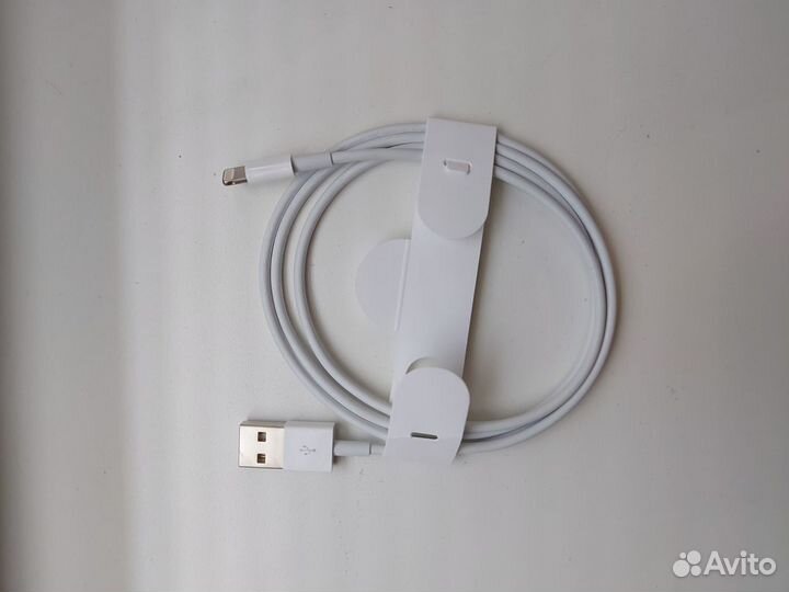 Кабель Apple Lightning to USB