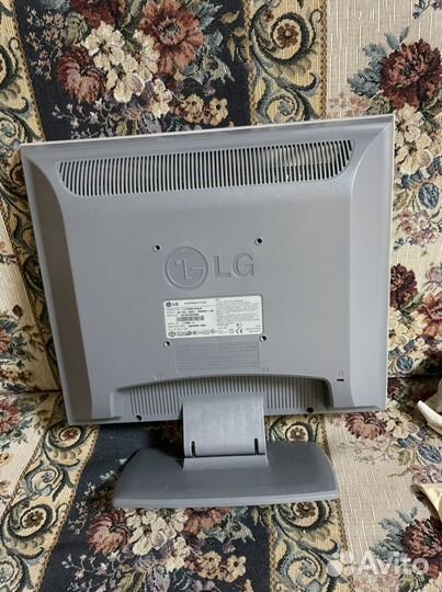 Монитор LG
