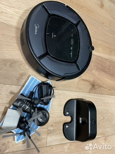 Робот пылесос Midea как новый