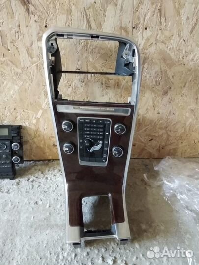 Панел управления на Volvo Xc 60