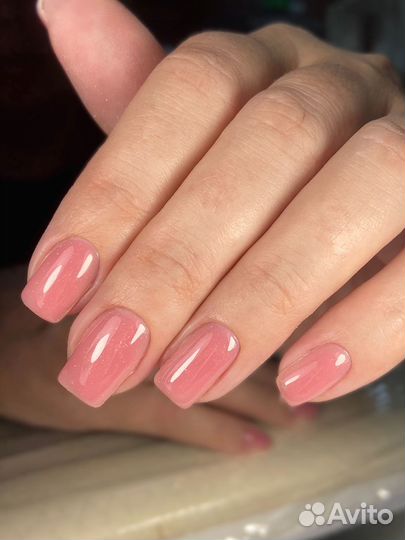 Маникюр и педикюр