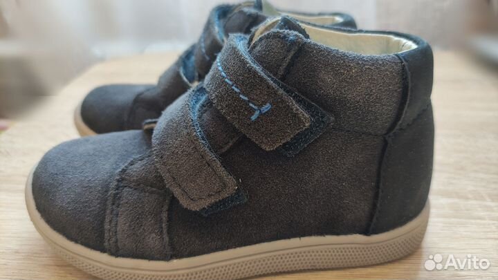 Ботинки демисезонные для мальчика 23 размер