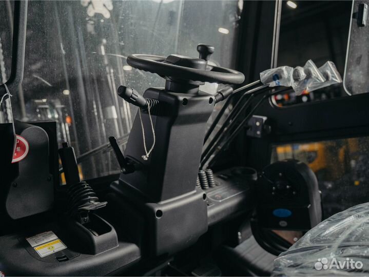 Вилочный погрузчик Zauberg DS35-I 4WD