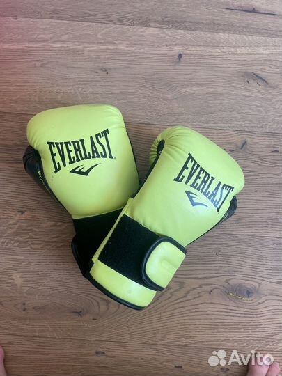 Боксерские перчатки everlast