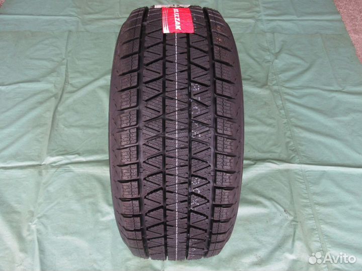 Bridgestone Blizzak DM-V3 245/75 R16 112