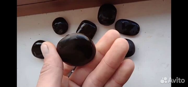 Гагат (галька)