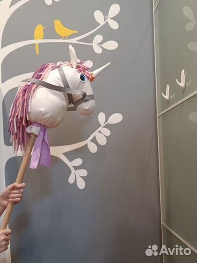 Лошадь на палке