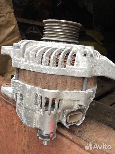 Mitsubishi Outlander генератор