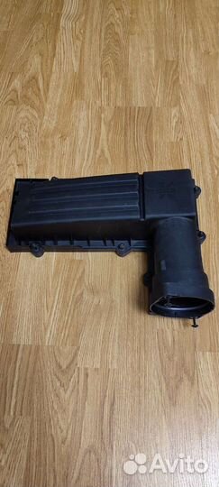 Крышка корпуса воздушного фильтра Volkswagen